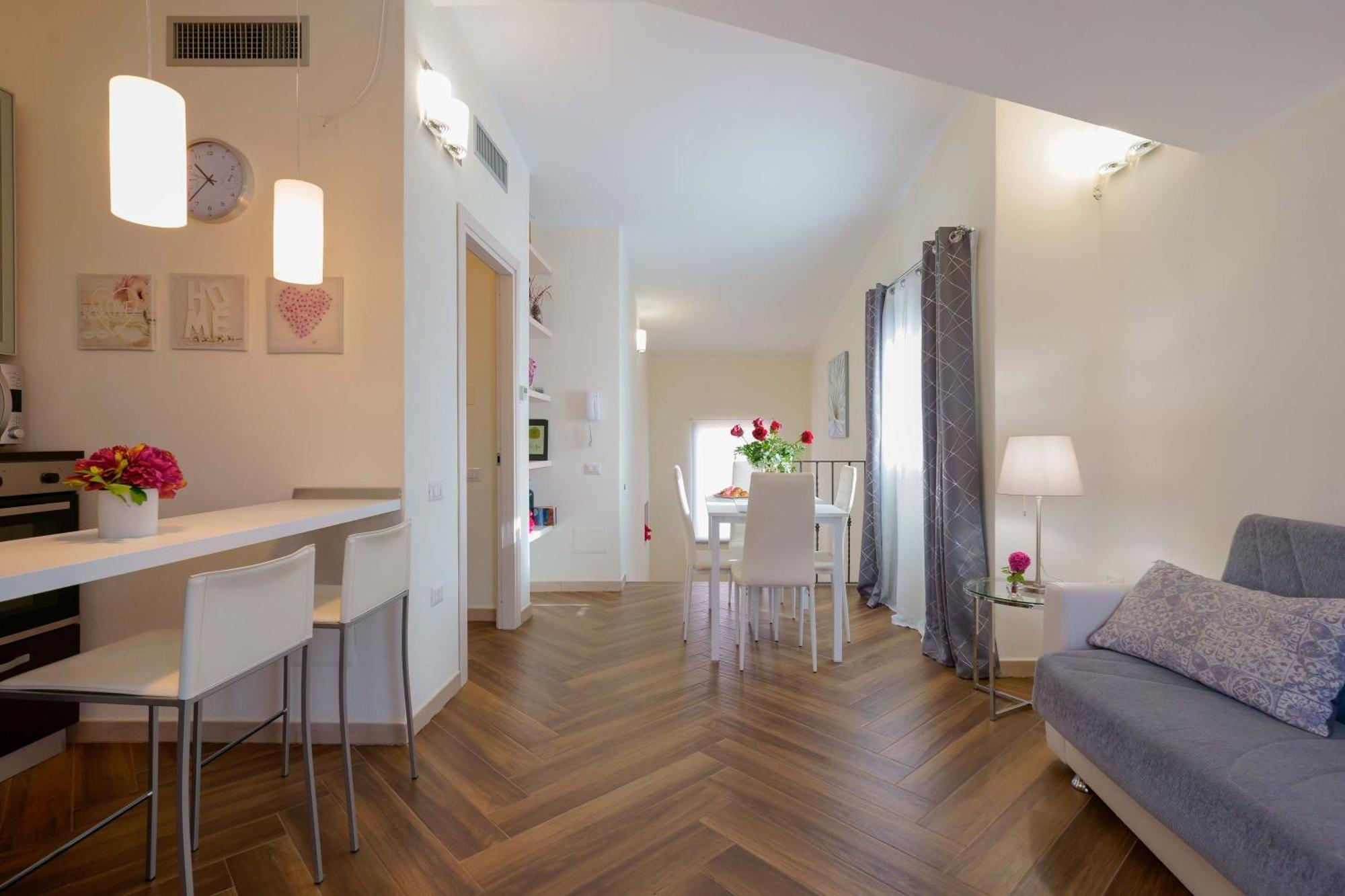 Exclusive Use Swimming Pool Available From June To September Cagliari Buitenkant foto