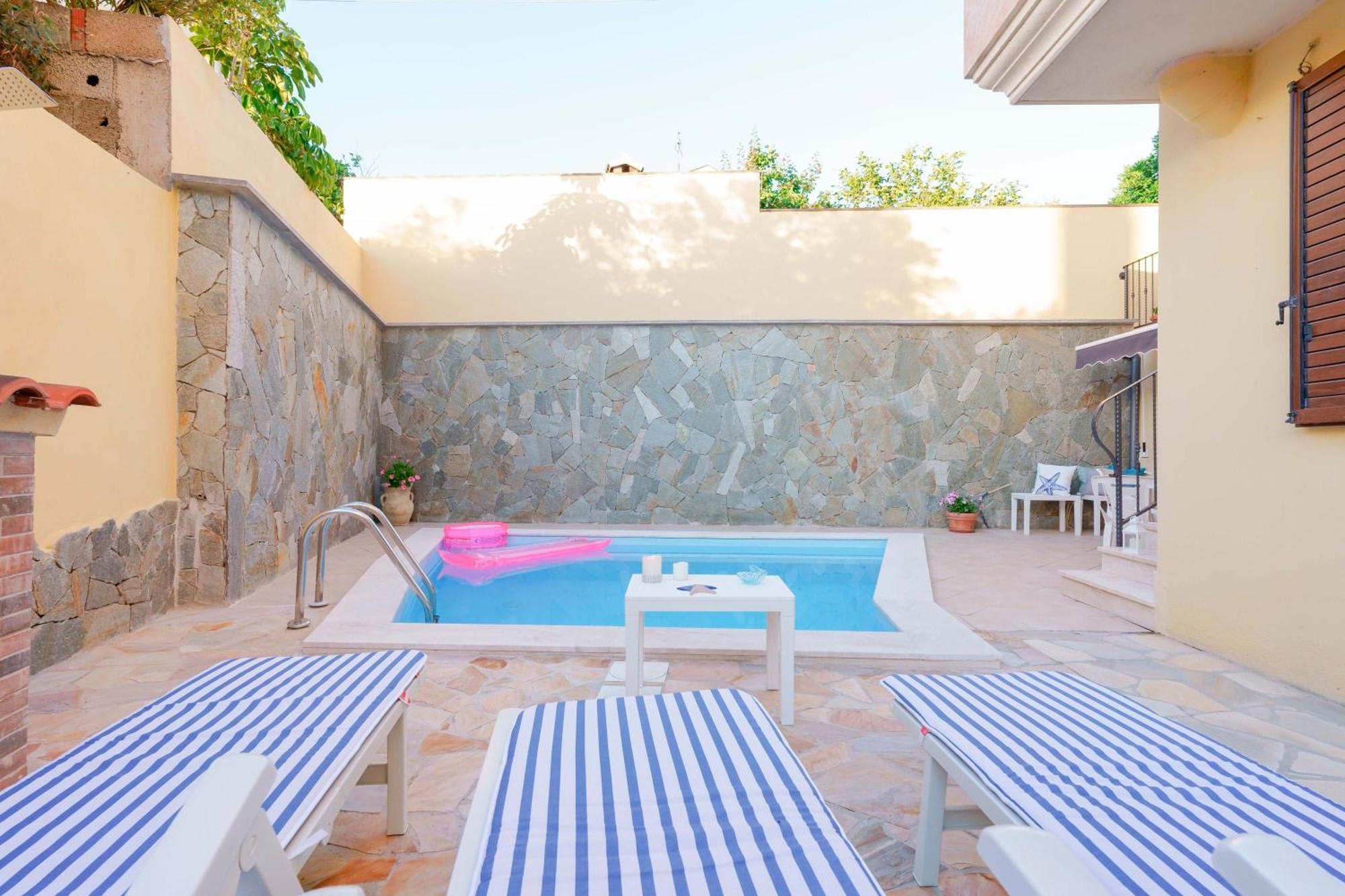 Exclusive Use Swimming Pool Available From June To September Cagliari Buitenkant foto